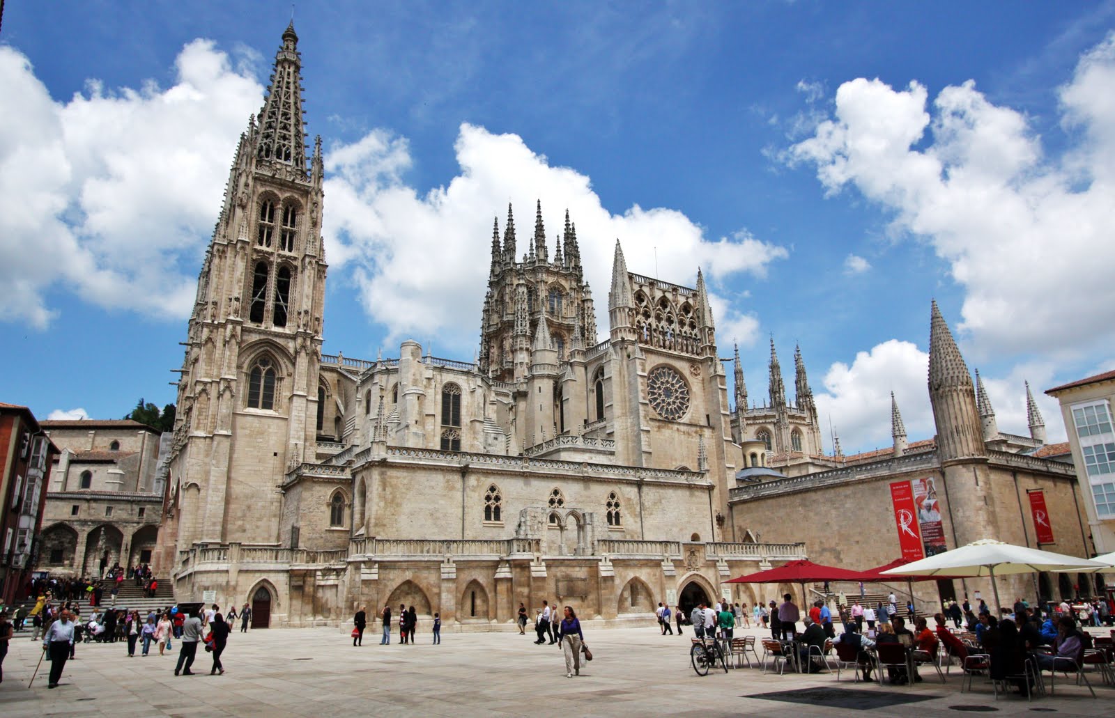 Burgos Cathedral Historical Facts and Pictures | The 