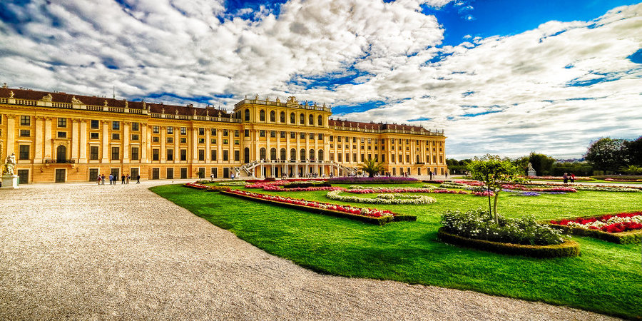  Schönbrunn Palace
