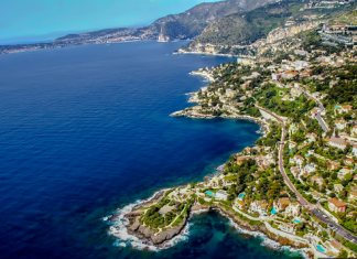 Fun in the sun on the French Riviera Fun in the sun on the French Riviera